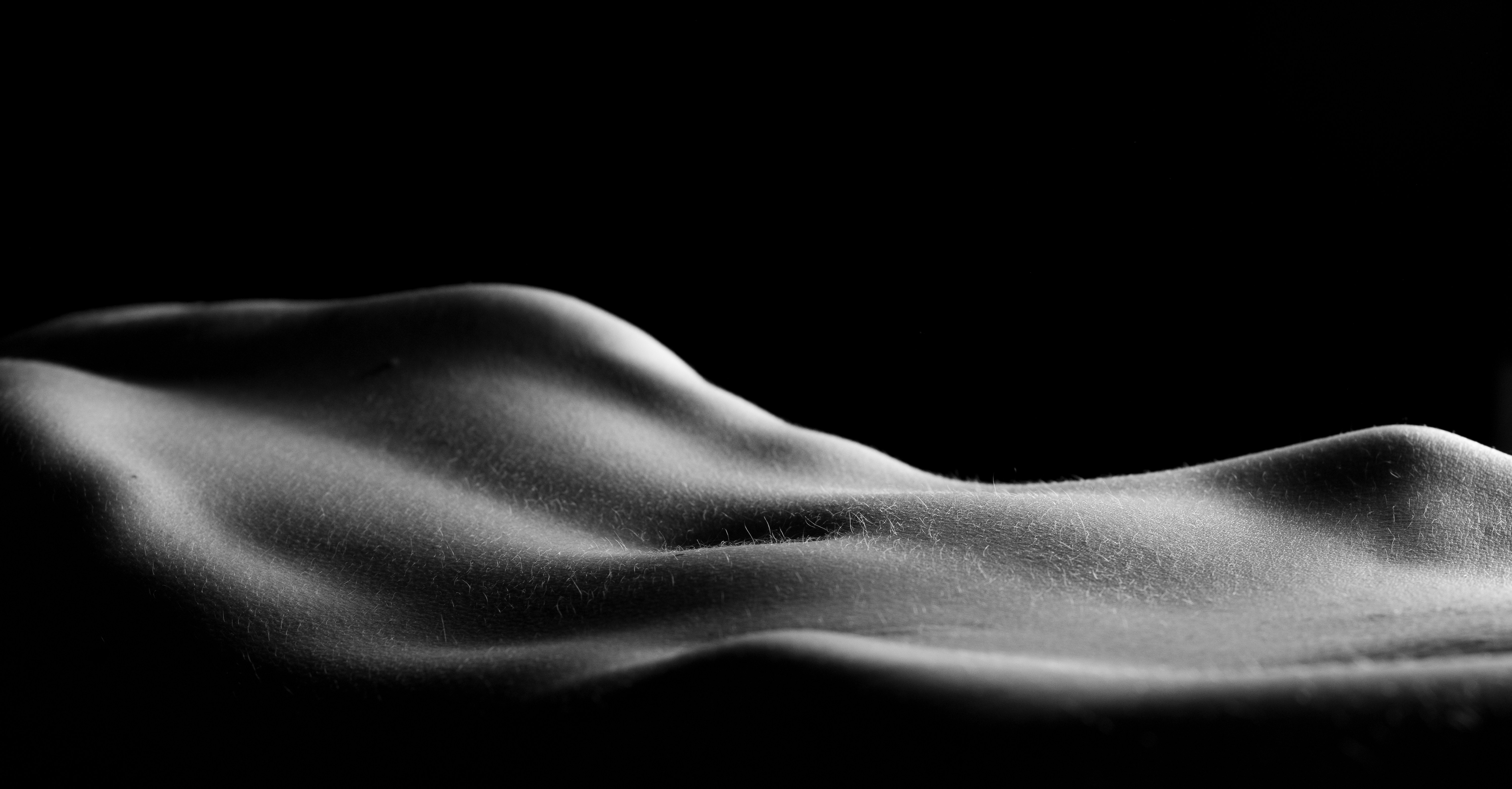 Bodyscapes sven lok lEP3Nb5zI1A unsplash
