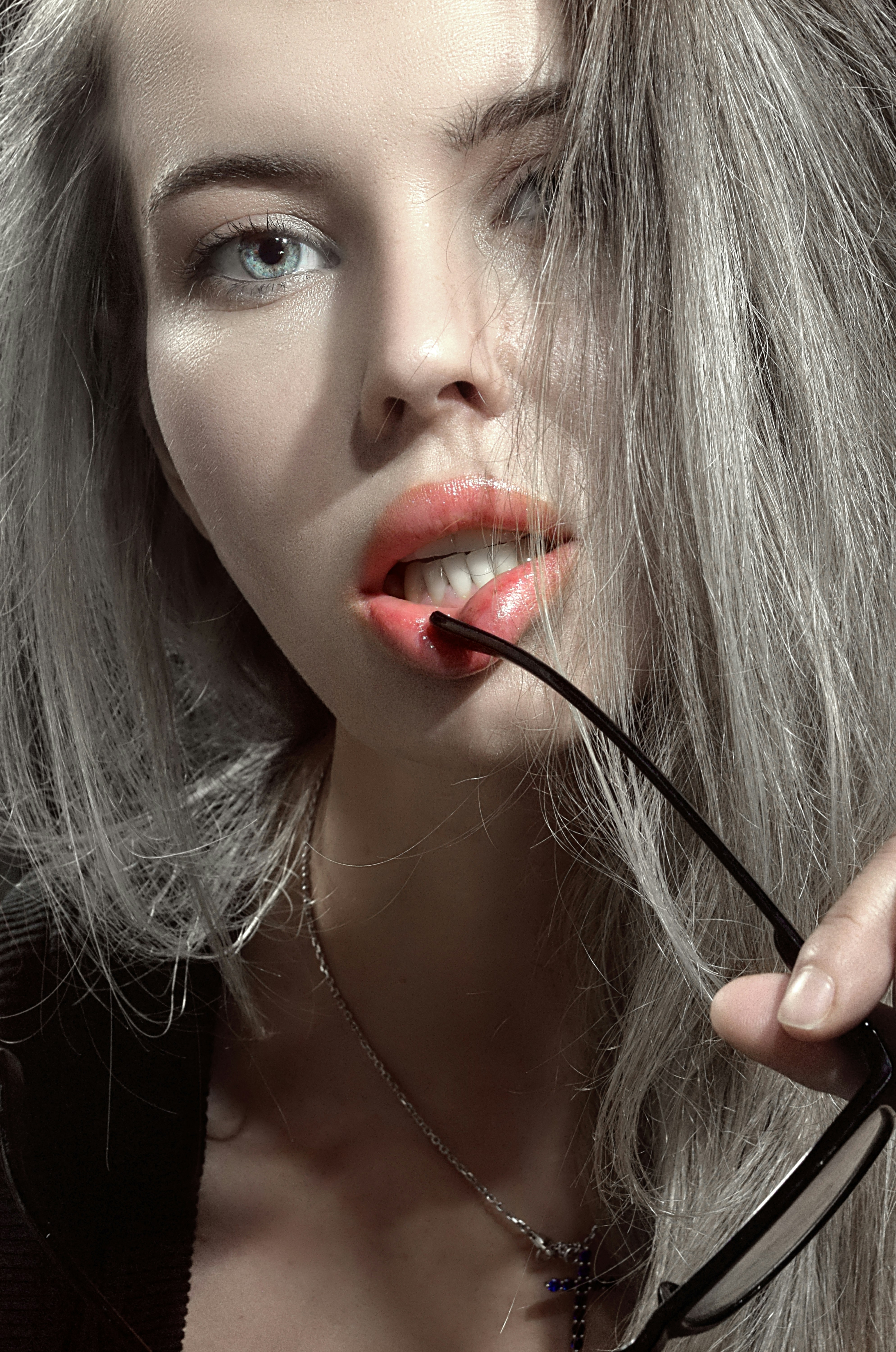 Sexy Glamour alexander krivitskiy 7Vxddk w4Cg unsplash